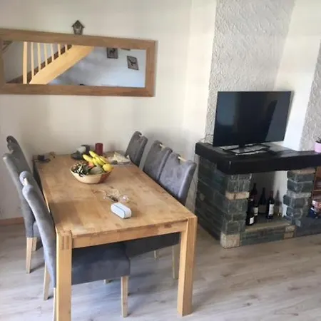 Le Torrent, Duplex Au Centre, Calme Avec Deux A Coucher Et Terrasse Vue Montagne Pour 4 Personnes Nendaz